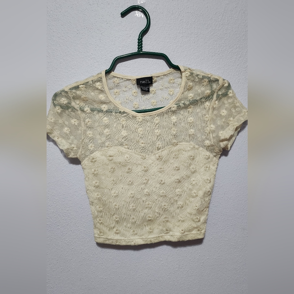 "Rue21" Crop top